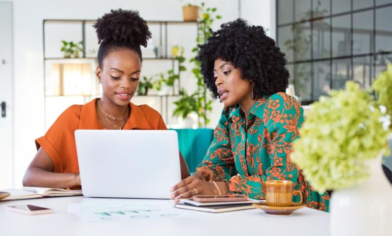 5 Leadership Books To Improve Your Communication Skills In 2024