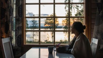 The Art Of Listening: Silent Communication In Leadership