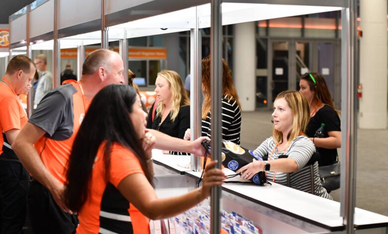 12 Tips from a Content Marketing World Expert 12 Tips from a Content Marketing World Expert