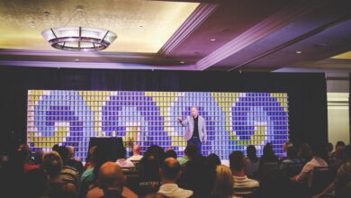 How One Entrepreneur Built A Six-Figure Speaking Business Online