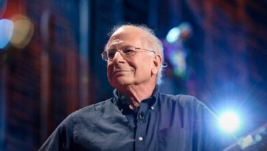 9 Books to Improve Your Virtual Communication Skills