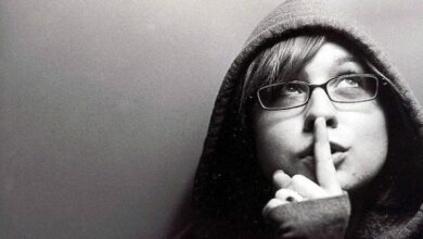 Actions speak louder than words: Adaptive non-verbal communication is a key leadership skill for collaborative teams.