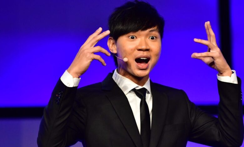 Toastmasters Public Speaking Champion Darren Tay Toastmasters Public Speaking Champion Darren Tay