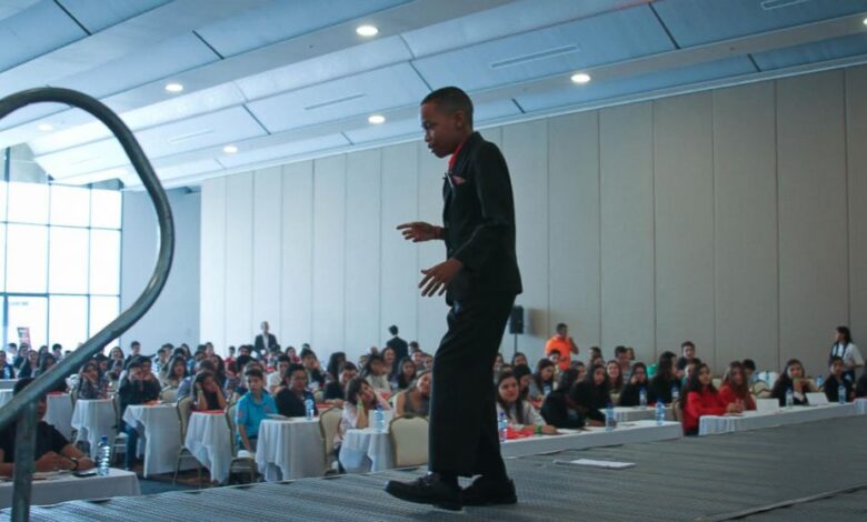10-Year-Old Motivational Speaker Delivers Powerful Messages to Kids and Adults Alike 10-Year-Old Motivational Speaker Delivers Powerful Messages to Kids and Adults Alike